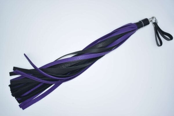 Chap Hide Floggers With Finger Loops - Image 9