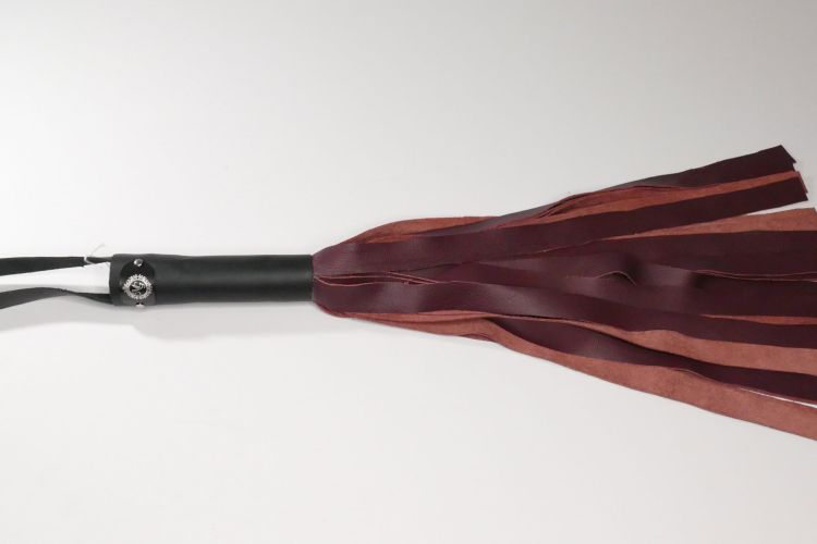 Mistress Glow’s Pro Series Flogger