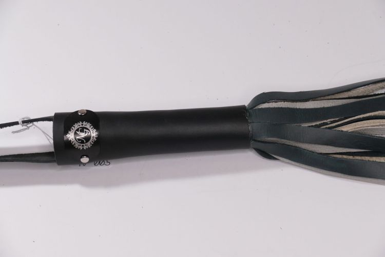 Mistress Glow’s Pro Series Flogger