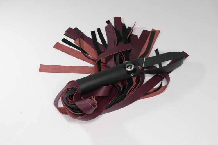 Mistress Glow’s Pro Series Flogger