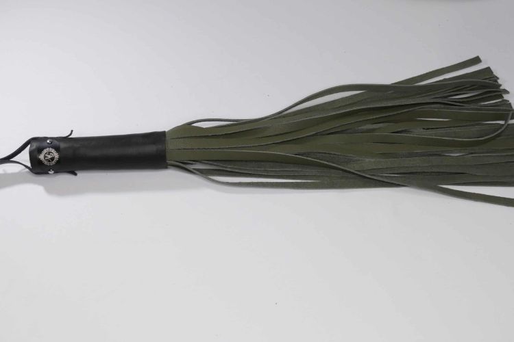 Mistress Glow’s Pro Series Flogger