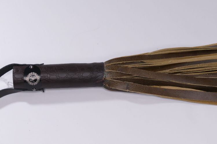 Mistress Glow’s Pro Series Flogger